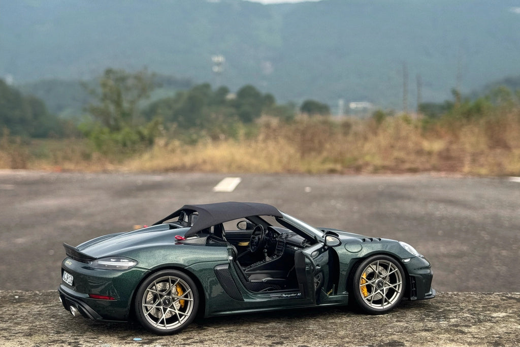 Norev Porsche Spyder RS Covertible Roof Top