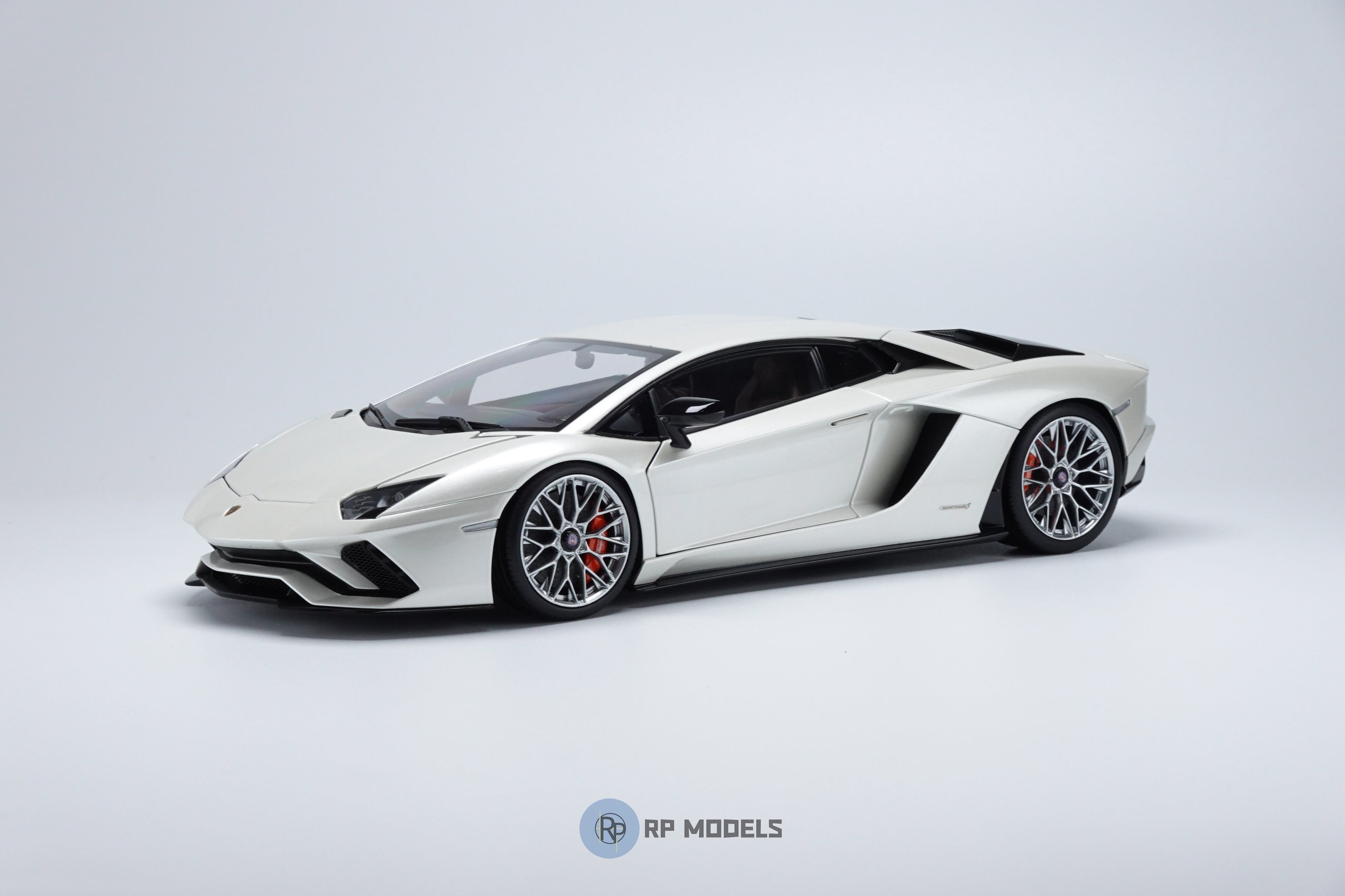 Aventador HRE P200 Wheels and Suspension Kit (Painted)