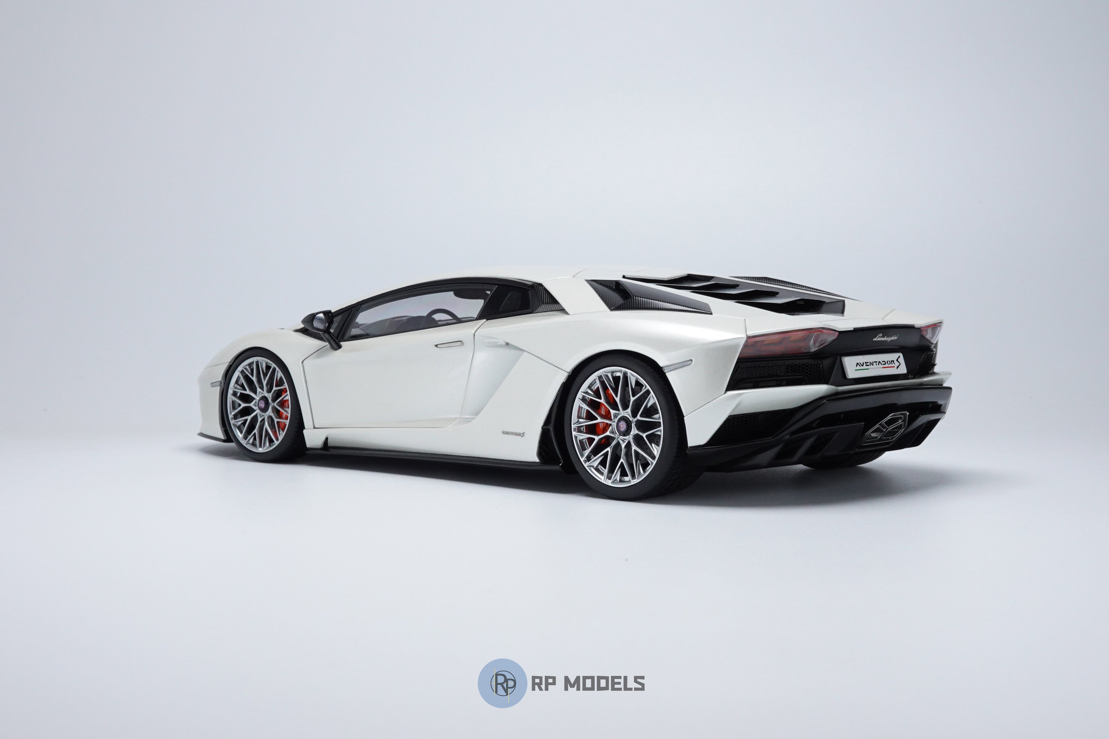 Aventador HRE P200 Wheels and Suspension Kit (Painted)