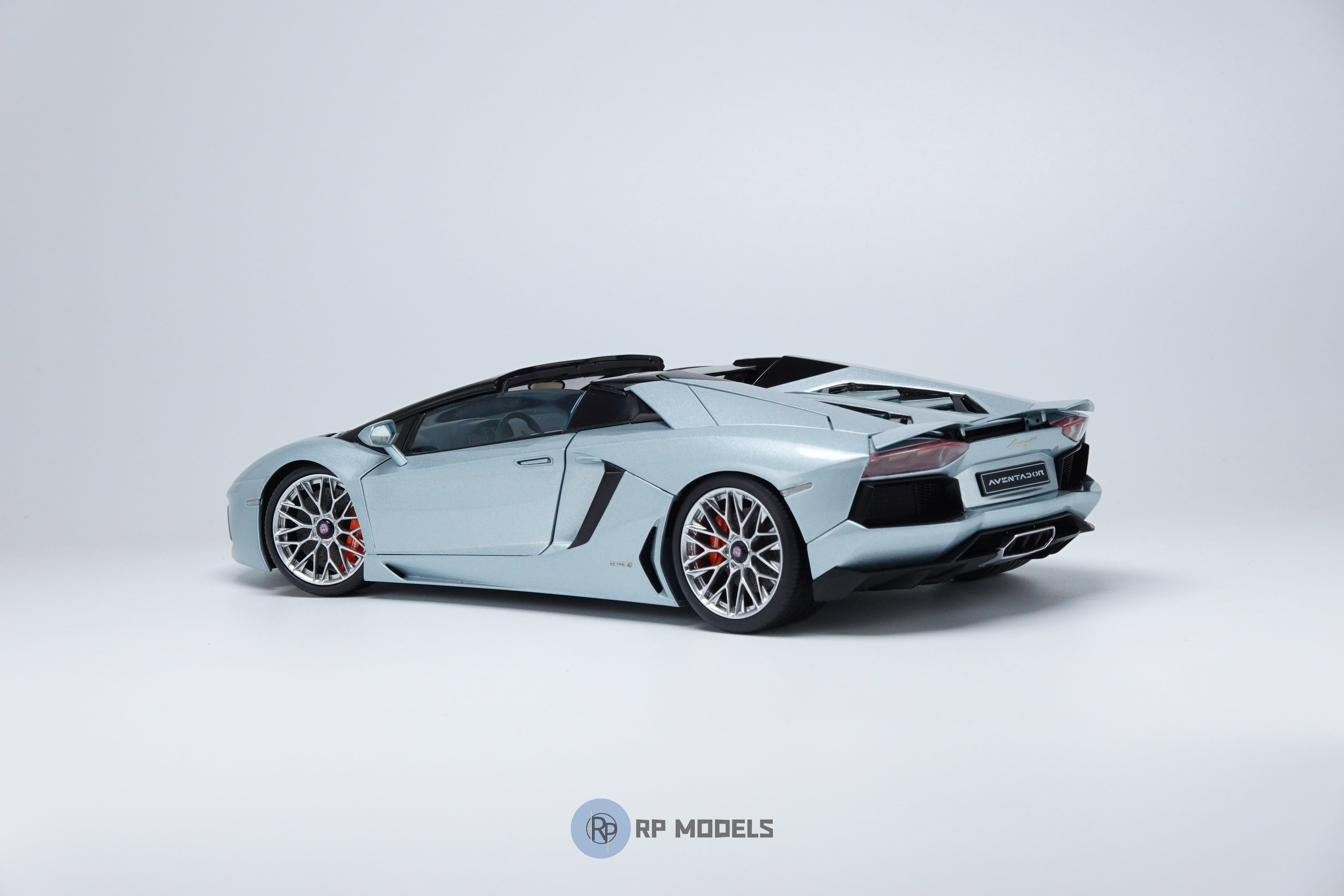 Aventador HRE P200 Wheels and Suspension Kit (Painted)