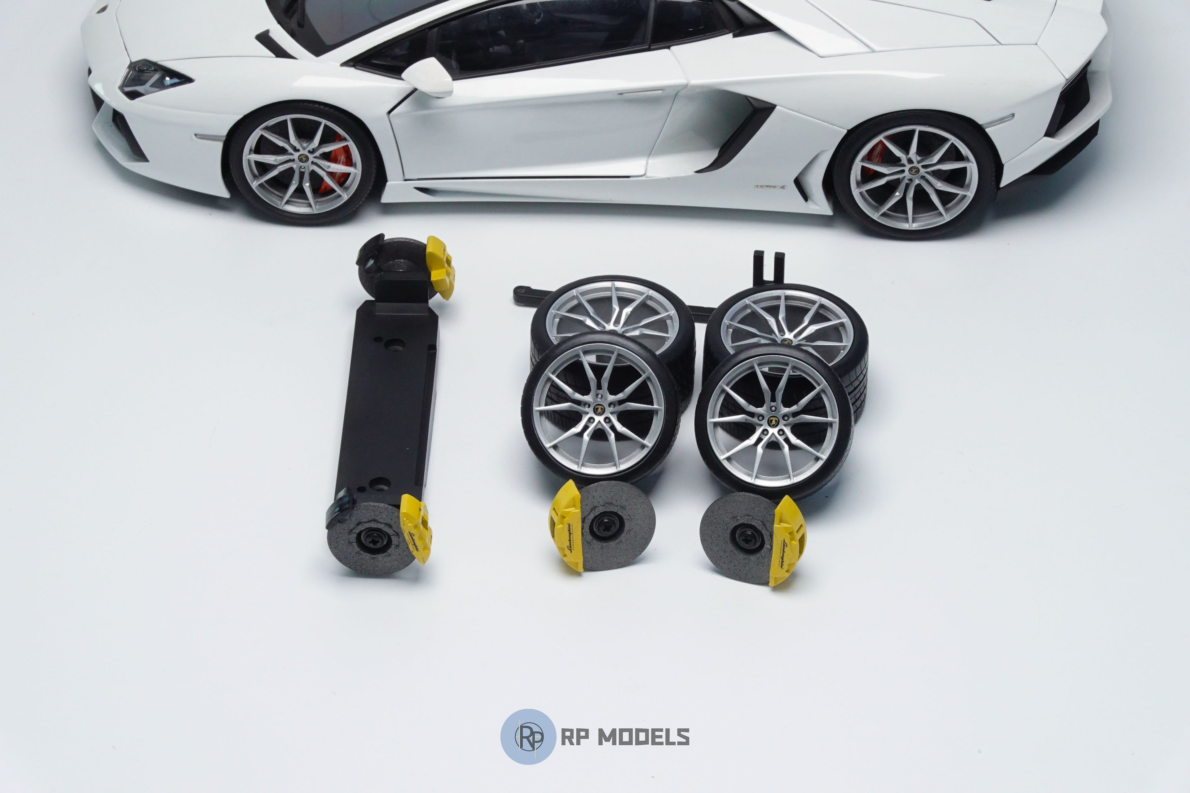 Aventador Wheels and Suspension Kit (Painted)