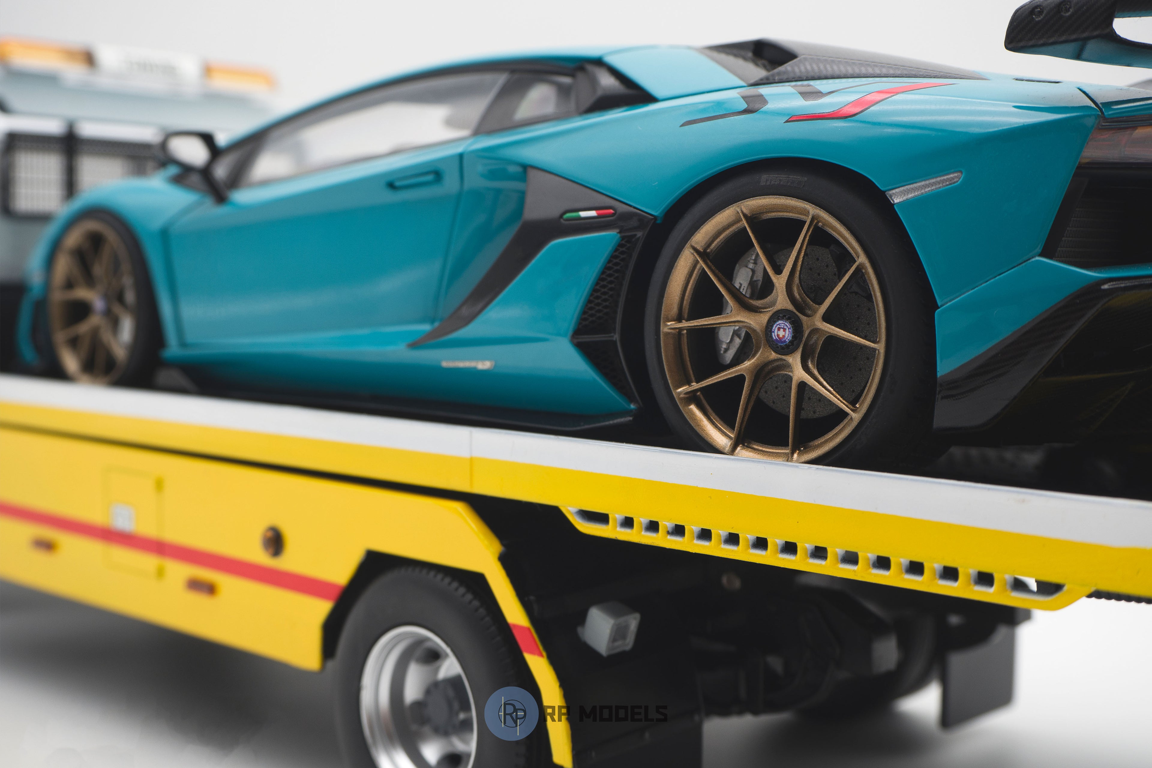 Aventador HRE P101 Wheels and Suspension Kit (Painted)