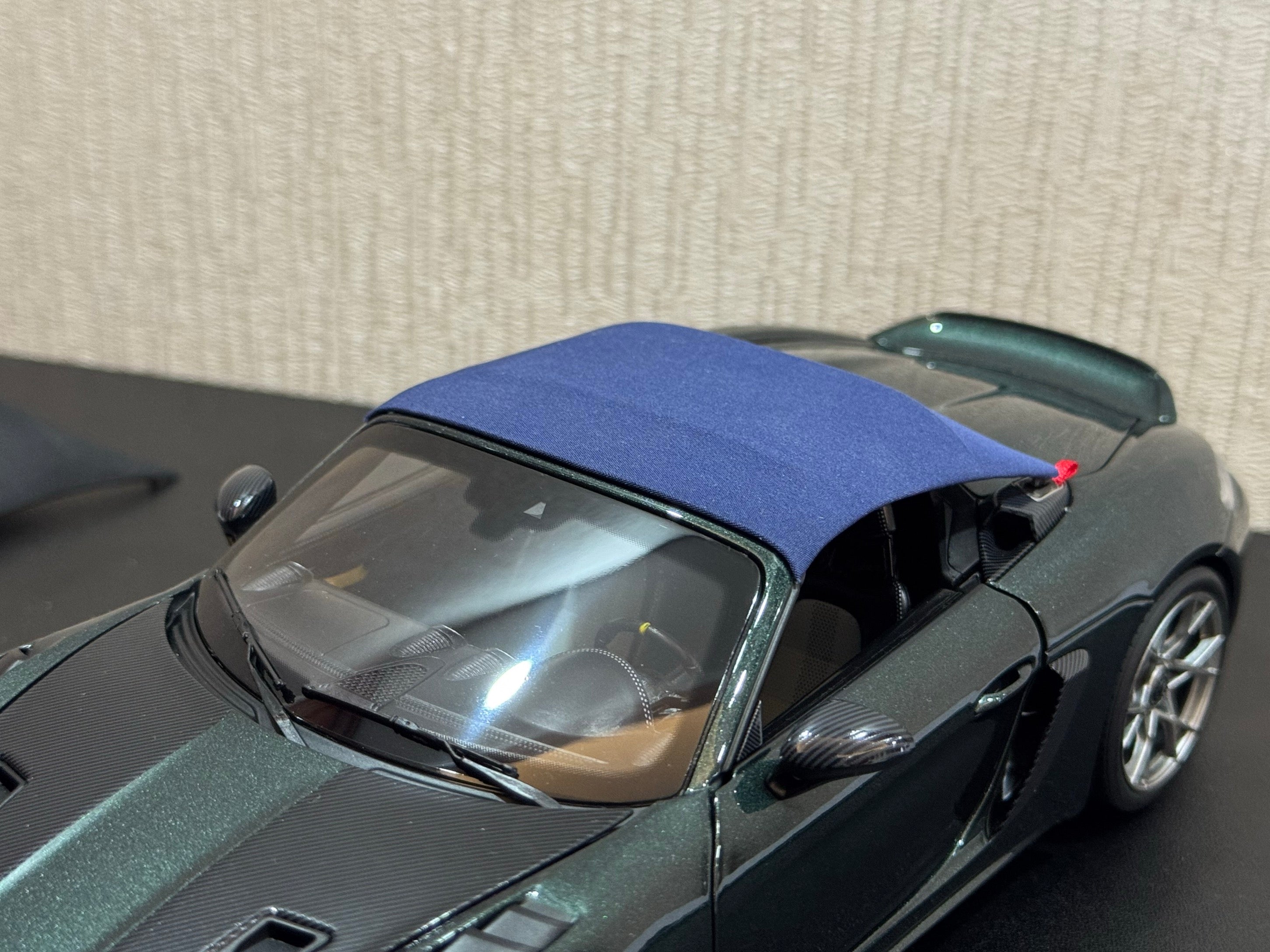 Norev Porsche Spyder RS Covertible Roof Top